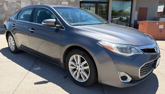 2013 Toyota Avalon XLE in Gray — front three-quarter view